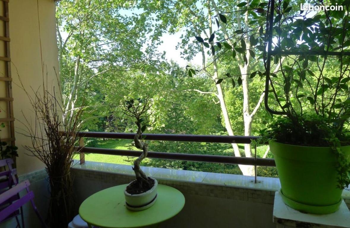 F3 Avec Balcon 5 Min Gare Sqy Et Parking Gratuit Apartment Guyancourt ภายนอก รูปภาพ